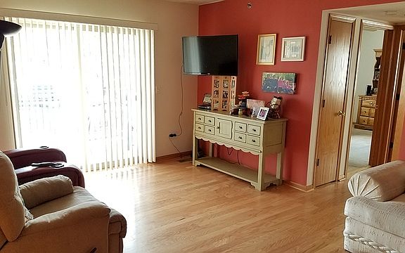 3rd image of 6865 Forestview Dr APT 1A