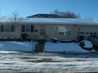 2nd image of 211 N Cedar St