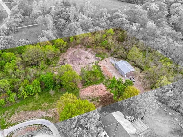 16308 Marcrest Dr, Kearney, MO 64060