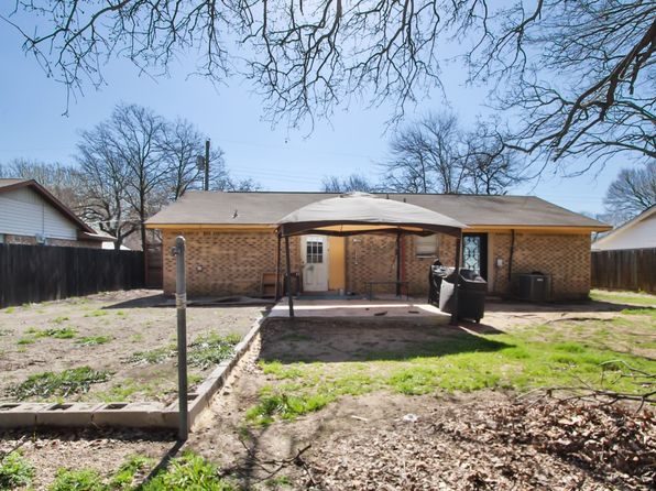 114 W Adkins St, Seagoville, TX 75159