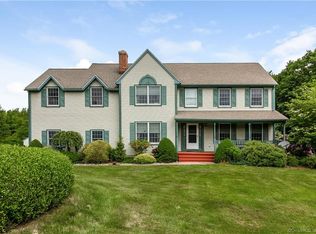 32 Meadowview Dr, Harwinton, CT 06791