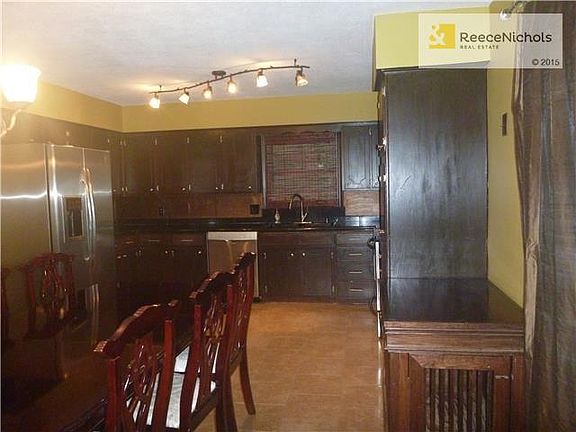 DINNING ROOM KITCHEN