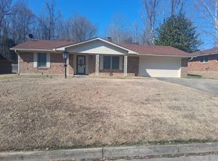 3904 Royal Forrest Dr, Pine Bluff, AR 71603