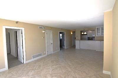 5th image of 244 Saint Augustine Ave APT 301
