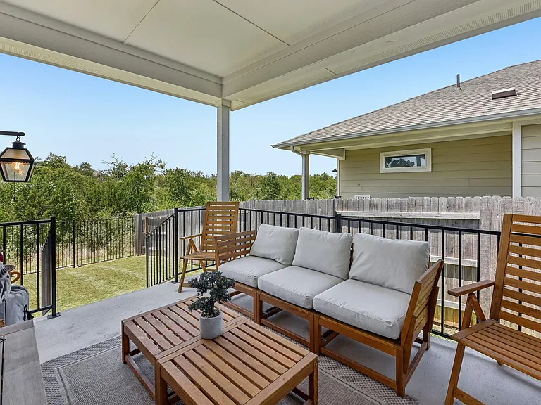 117 Stone Canyon Dr — Photo 34