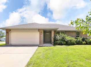 1060 E Walnut Street, Bolivar, MO 65613