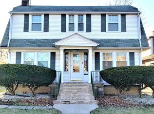 1043 N Humphrey Ave, Oak Park, IL