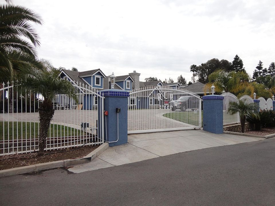 1st image of 27600 Sunday Dr