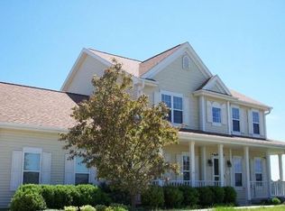 1403 Kensington Ct, Watertown, WI 53098