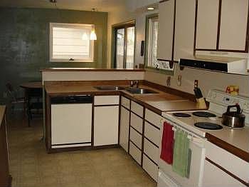 3rd image of 2702 Highland Dr