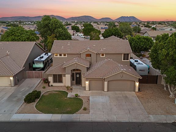 4th image of 22471 N 79TH Drive