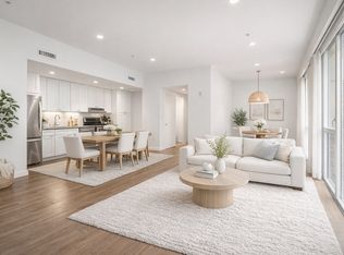 Chrysanthemum, Boston, MA 02113