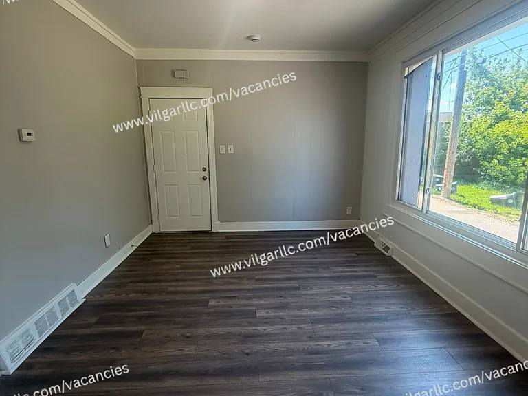 4715 Melville Ave — Photo 8