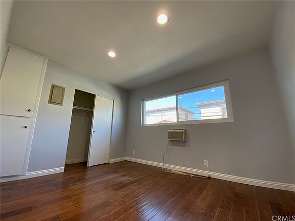4th image of 645 Fairview Ave #17