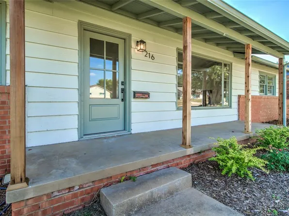 216 Gill Dr, Midwest City, OK 73110