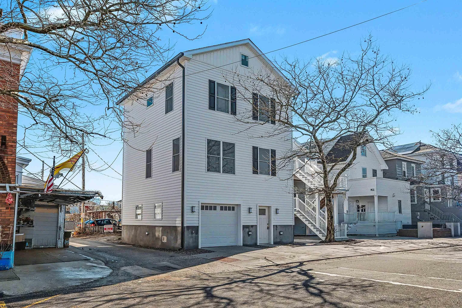 113 N Brighton Ave photo 1