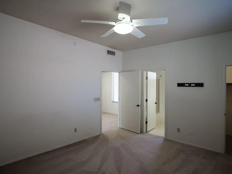 5237 E Calle Vista De Colores — Photo 13