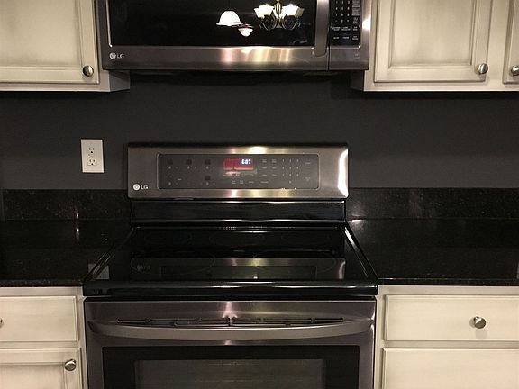 4th image of 9022 Hartwell Dr