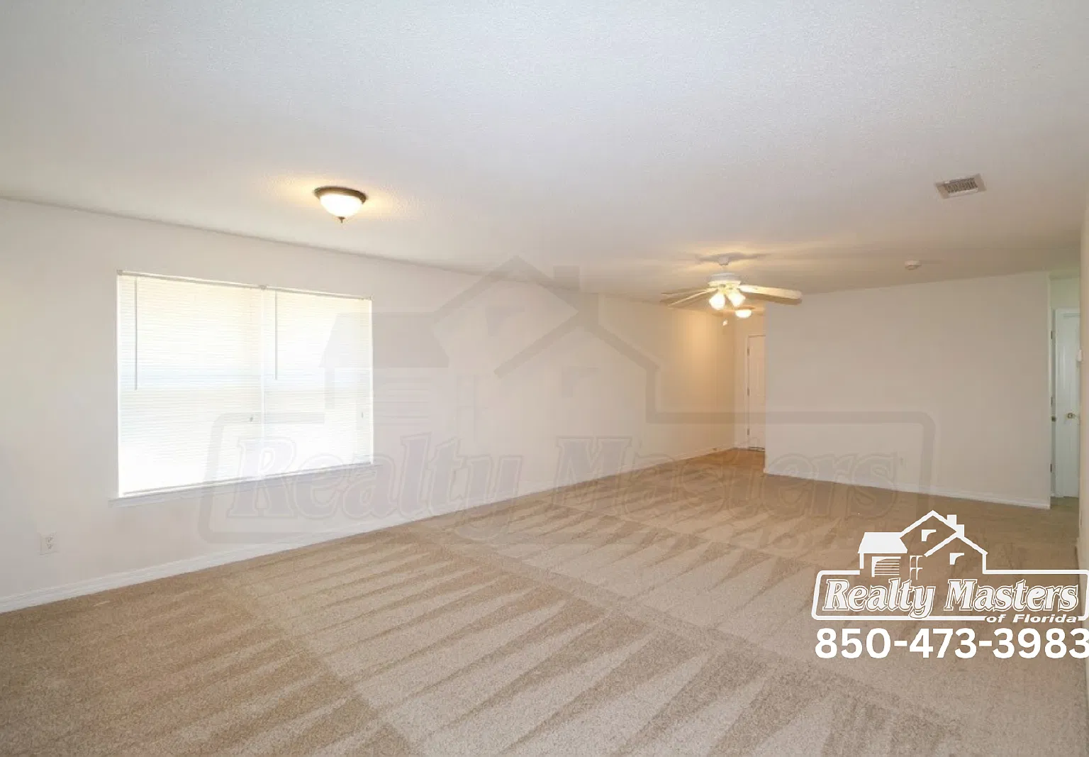 3 bed, 2.0 bath, 1387 sqft, $1,650 — Photo 3