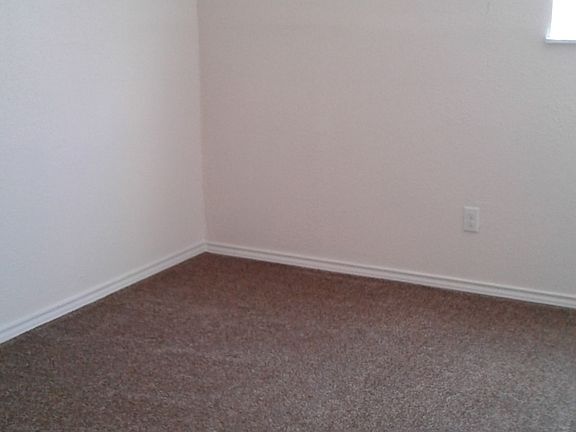 4th image of 2110 NW Lindy Ave APT D126