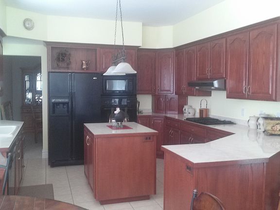 2nd image of 1130 N Fairway Dr