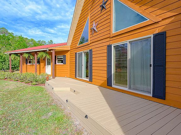 3rd image of 3670 Pinyon Ln