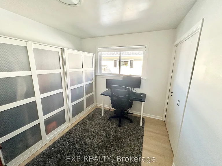 23 Homewood Ave #UPPER — Photo 10
