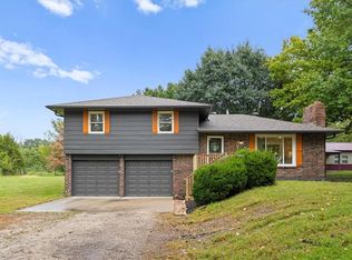 22990 155th St, Leavenworth, KS 66048