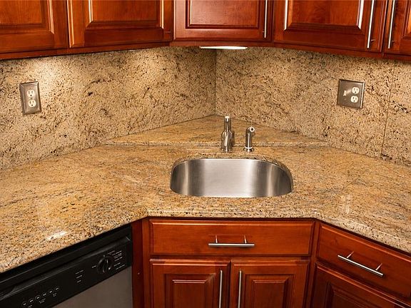 3rd image of 2305 Cleary Ave APT 201