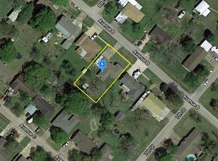 1510 Avenue B, Danbury, TX 77534