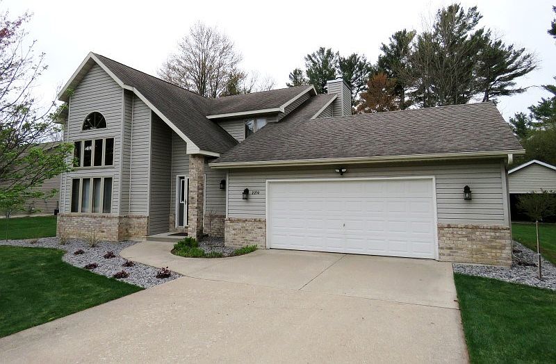 1st image of 2250 W Breezewood Ct