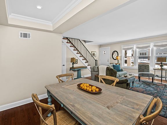 4th image of 606 5th St #606