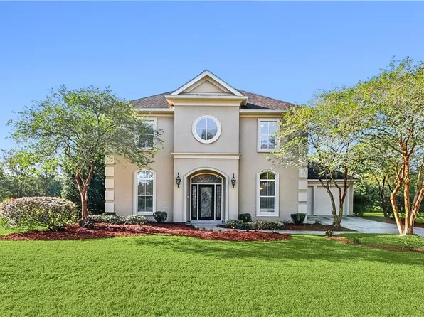 51 Forest Oaks Dr, New Orleans, LA 70131