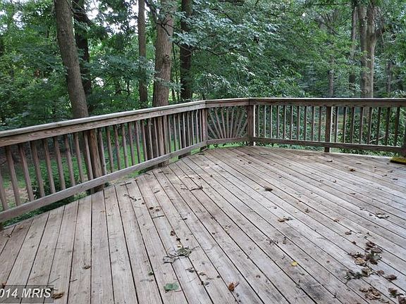 5th image of 7837 Winona Ct