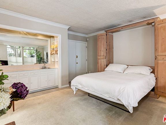 4th image of 7260 Hillside Ave Unit 102
