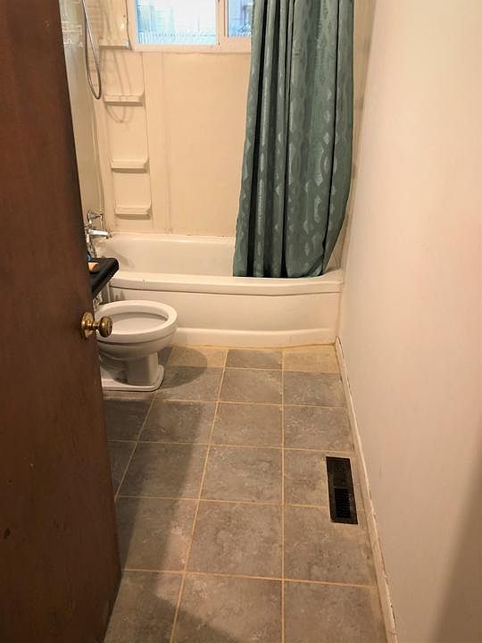 1st image of 32 E Columbia Ave