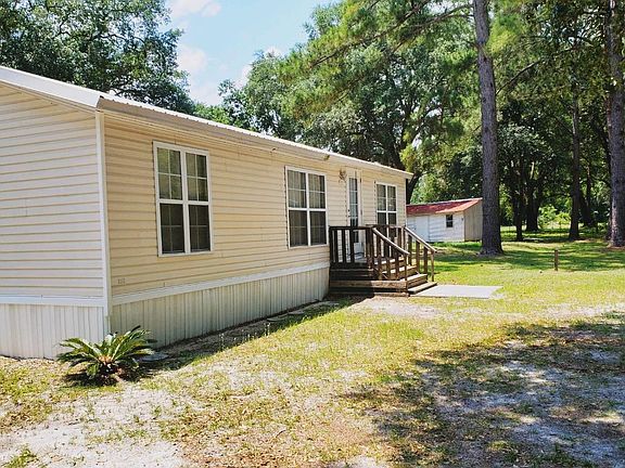 2nd image of 222 NW Concord Ct