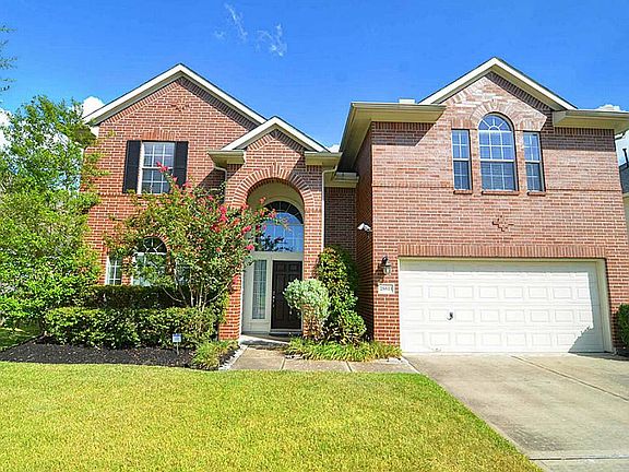 2nd image of 26611 Summerbend Hollow Ln