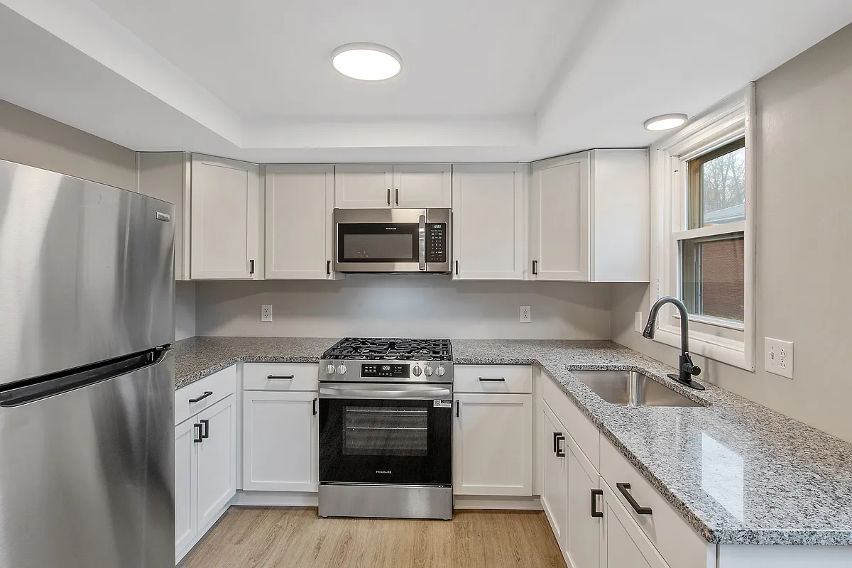 Building Photo - 47 Trelign Dr #3