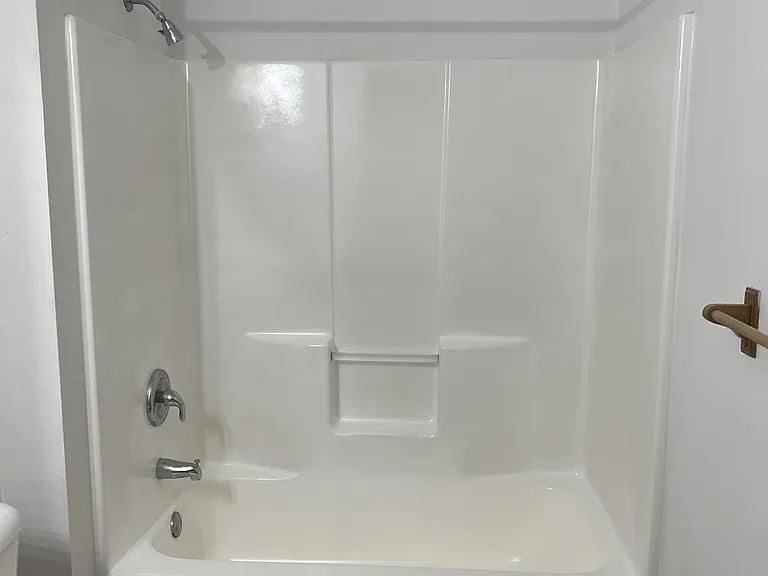 912 6th St S #6 — Photo 7