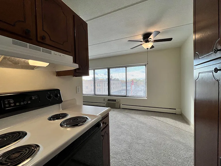 John Snell Apartments — Photo 14