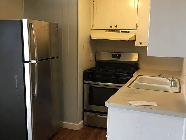 820 Houston St — Photo 4