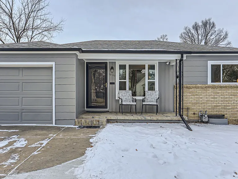 1250 E Amherst Ave — Photo 5