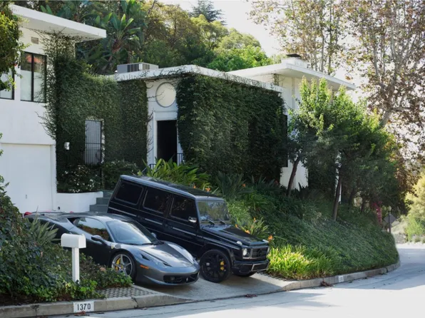 1370 Schuyler Rd, Beverly Hills, CA 90210