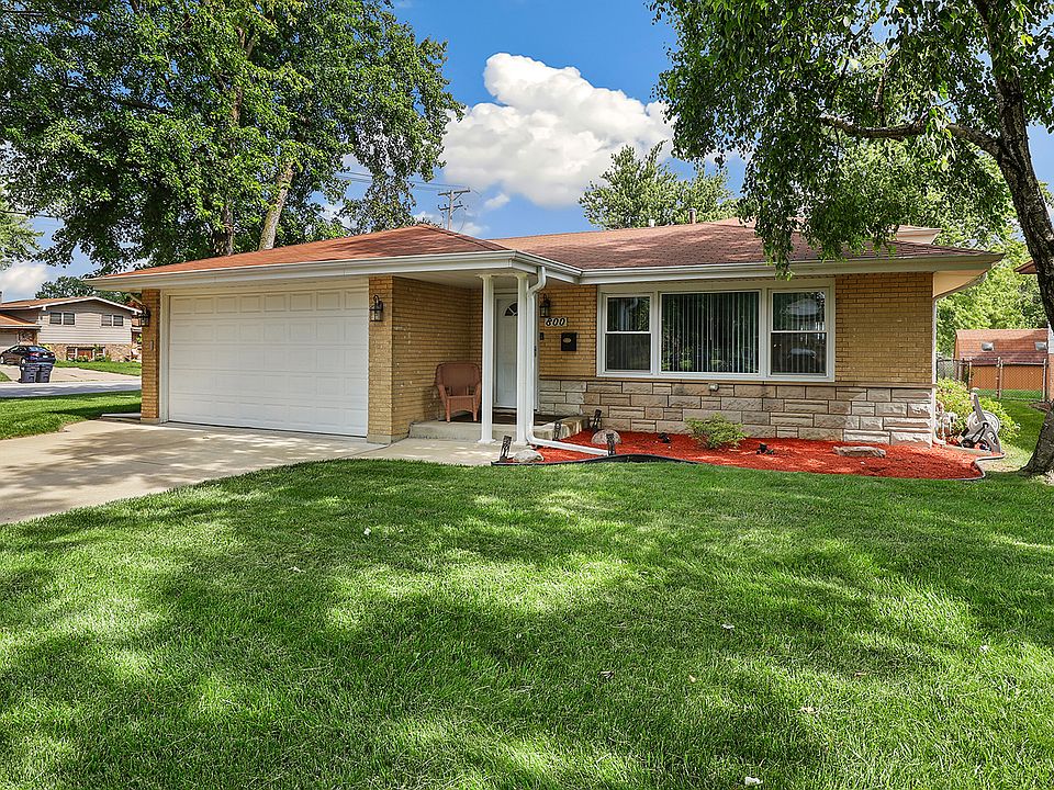 1st image of 800 E 169th Pl