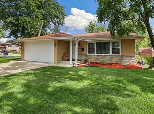 800 E 169th Pl, South Holland, IL 60473