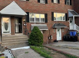 9915 Lackland Dr, Philadelphia, PA 19114