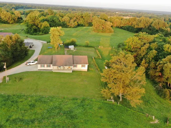 7870 Smith Rd, Gosport, IN 47433