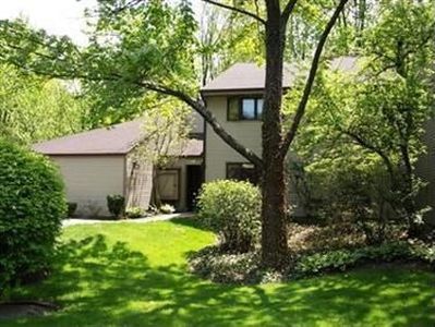16595 Wren Rd #5B, Chagrin Falls, OH, 44023