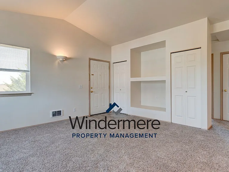 1369 - 1150 NW Elwha — Photo 5